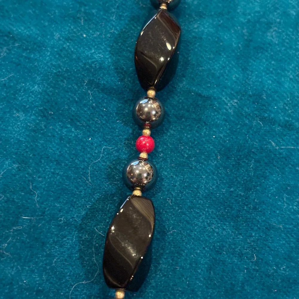 Hematite Black Twisted Bead and Red Accent Necklace Earring Set